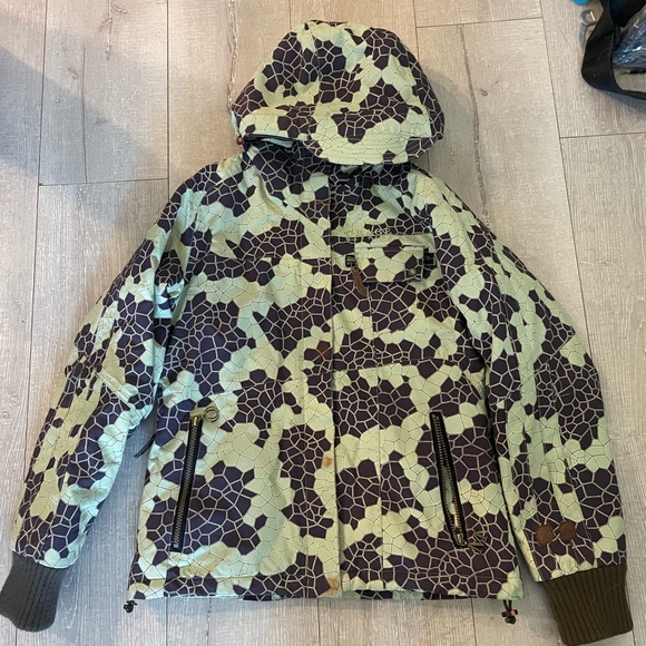 Women’s luxury ski jacket - Picture 1 of 6